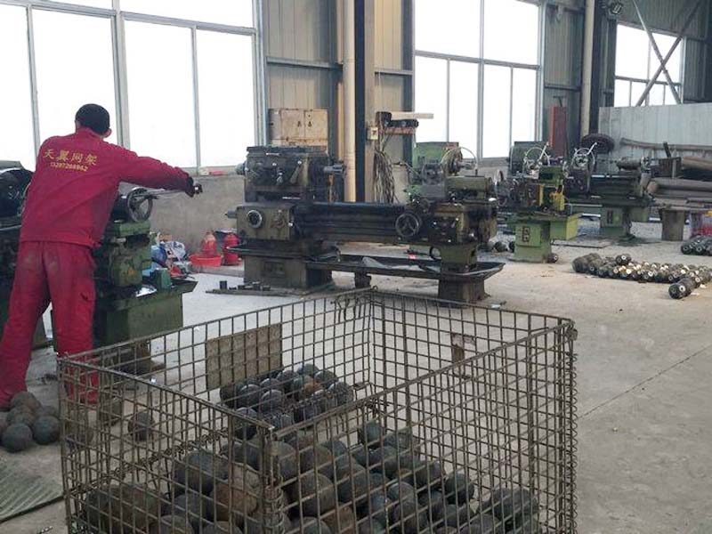 螺栓球加工機床2